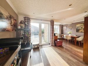 Dining Area- click for photo gallery